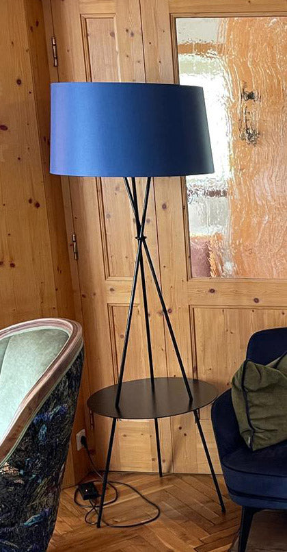 10139 Stehlampe Tre Light